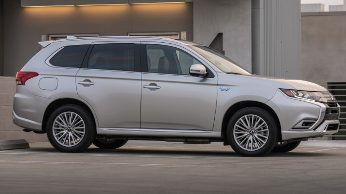 2020-mitsubishi-outlander-image-3