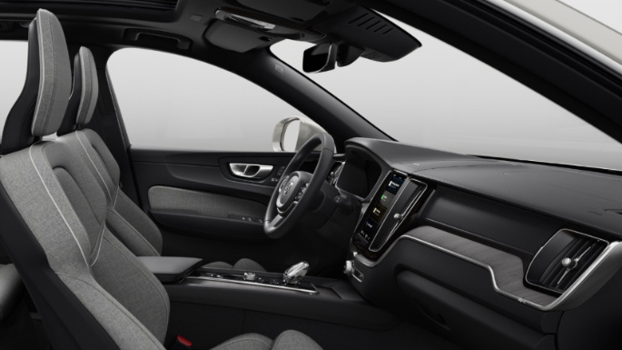 2023-volvo-xc60-recharge-int
