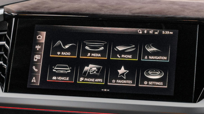 2023-audi-e-tron-tech-image