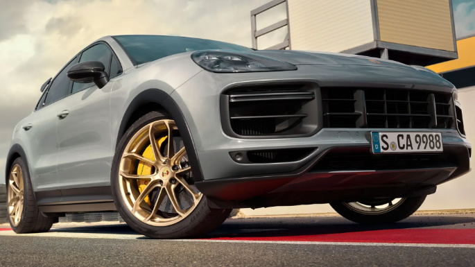 2023-porsche-cayenne-ext