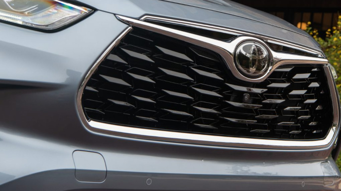 2021-toyota-highlander-image-16
