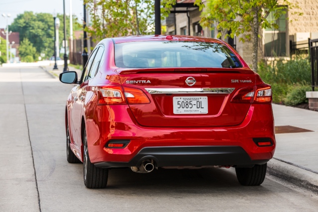 2019-nissan-sentra-exterior2