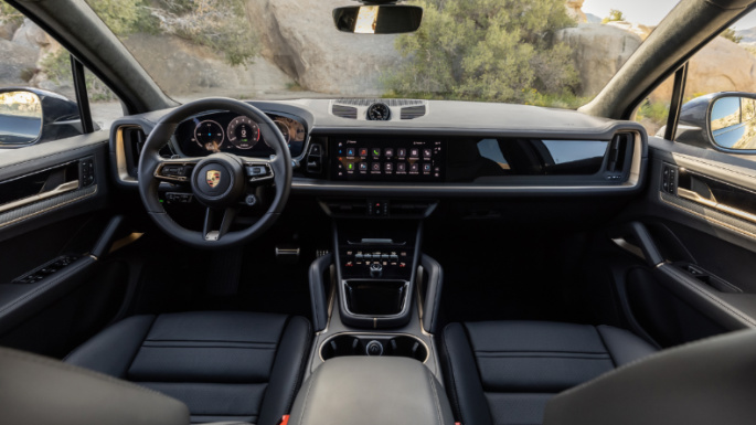 2025 Porsche Cayenne Dashboard and Seats (Safety)