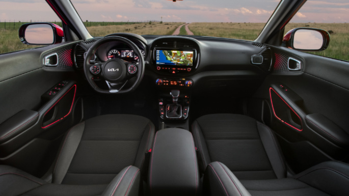2022-kia-soul-int