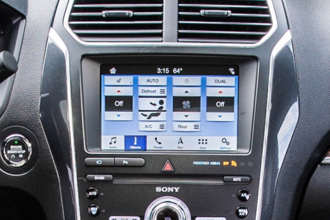 2019-ford-explorer-navigation-image