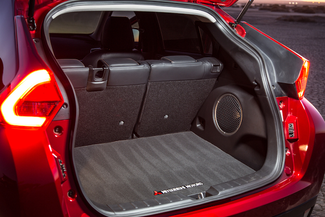 18ECL RED PR Interior 1