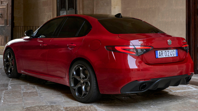 2024 Alfa Romeo Giulia Back Right Side (Overview)