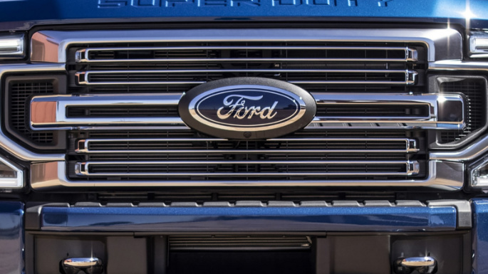 2022-ford-f250-image-16