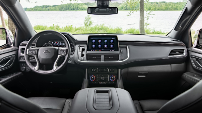 2021-chevrolet-suburban-int