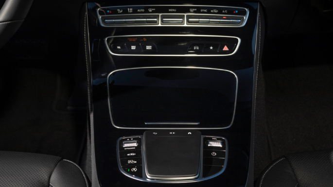 2021-mercedes-benz-e-class-image-14