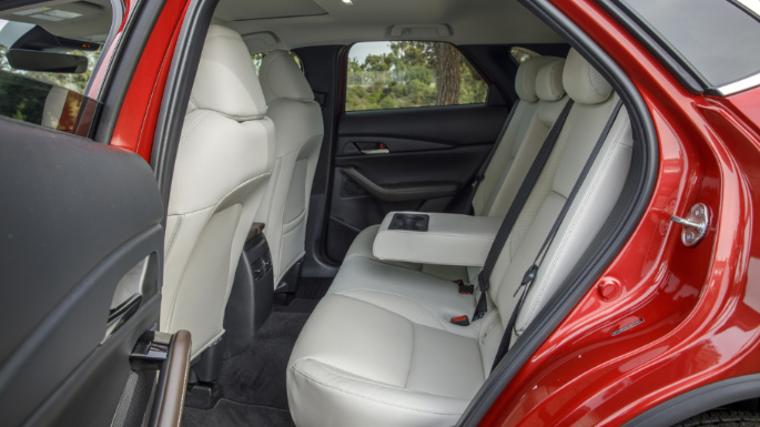 2020-mazda-cx30-seats2-image