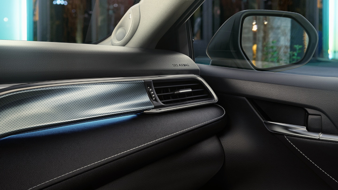 2019-toyota-camry-image-10