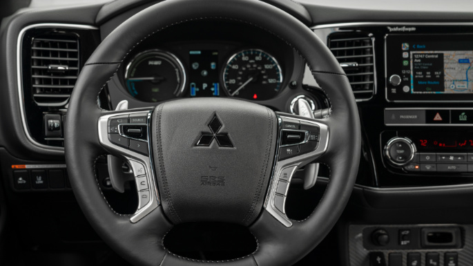 2020-mitsubishi-outlander-image-12