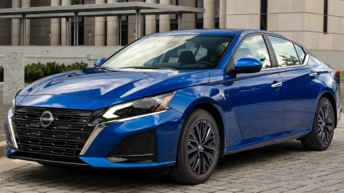 2025 Nissan Altima Exterior
