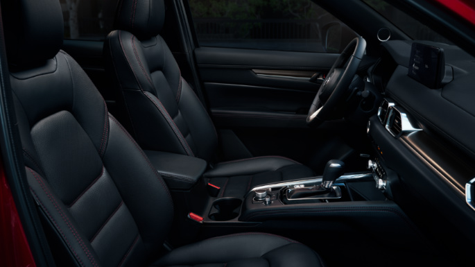 2023-mazda-cx5-int