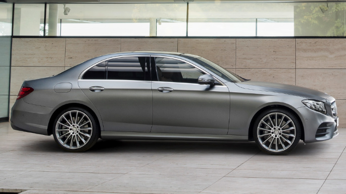 2017-mercedes-benz-e-class-image-3