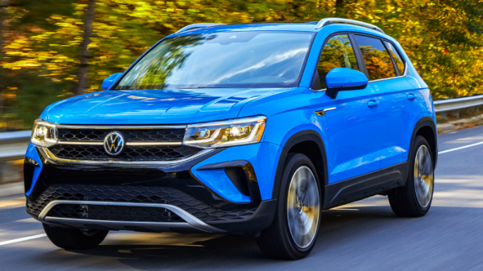 2022-volkswagen-taos-driving-image