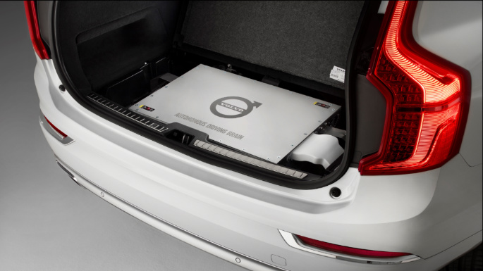 2020-volvo-xc90-image-10