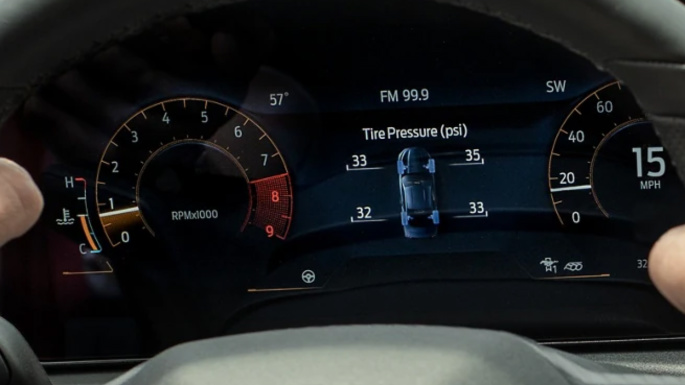 2024 Ford Mustang GT Speedmeter (Efficiency)