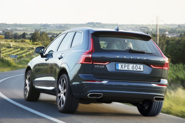 2019-volvo-cx60-exterior2