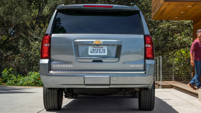 2020-chevrolet-suburban-image-5