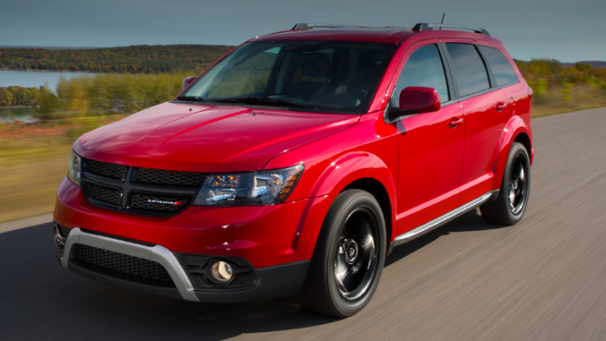 2018-dodge-journey-driving-image
