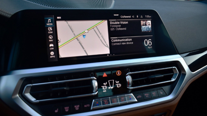 2021 BMW 3 Series Test Drive Review techLevelImage
