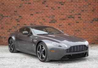 Aston Martin 2016 V8 Vantage