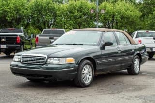 Ford 2003 Crown Victoria
