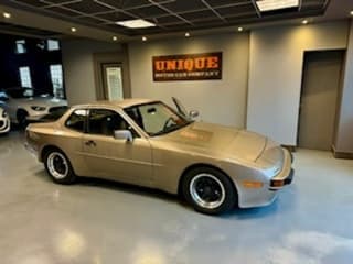Porsche 1983 944