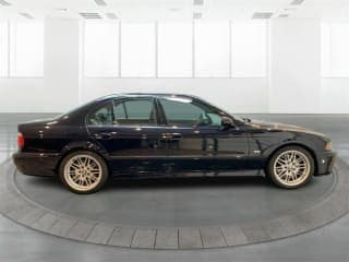 BMW 2003 M5