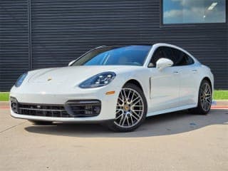 Porsche 2023 Panamera