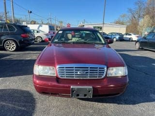 Ford 2011 Crown Victoria