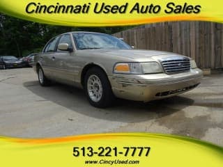 Ford 2000 Crown Victoria