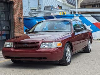 Ford 2004 Crown Victoria