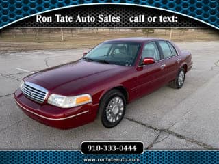 Ford 2003 Crown Victoria