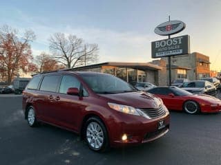 Toyota 2011 Sienna