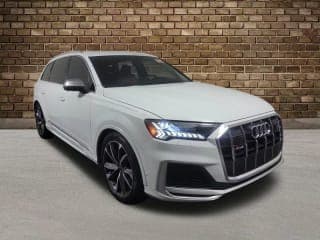 Audi 2022 SQ7