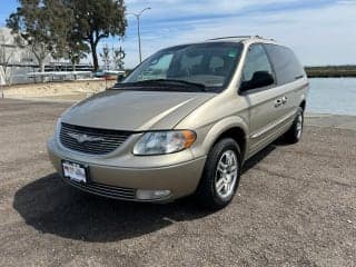 Chrysler 2002 Town and Country