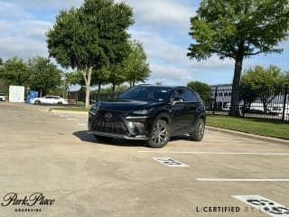 Lexus 2021 NX 300