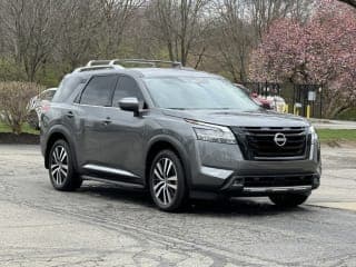 Nissan 2023 Pathfinder