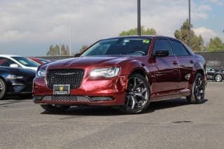 Chrysler 2023 300