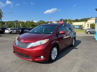 Toyota 2011 Sienna