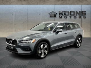 Volvo 2021 V60 Cross Country