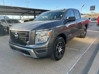 Nissan 2021 Titan