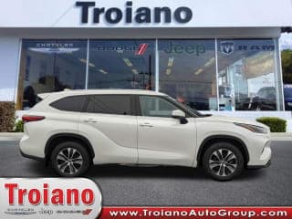 Toyota 2021 Highlander