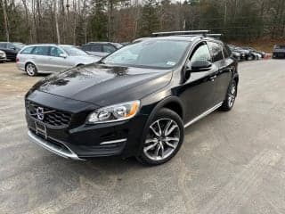 Volvo 2018 V60 Cross Country