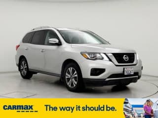 Nissan 2017 Pathfinder