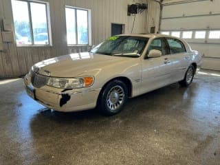 Lincoln 2001 Town Car