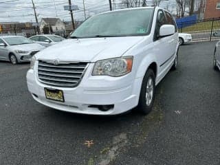 Chrysler 2010 Town and Country